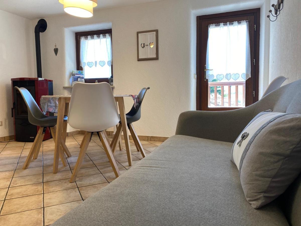 Apartmán Grenier Du Coeur Aosta Exteriér fotografie