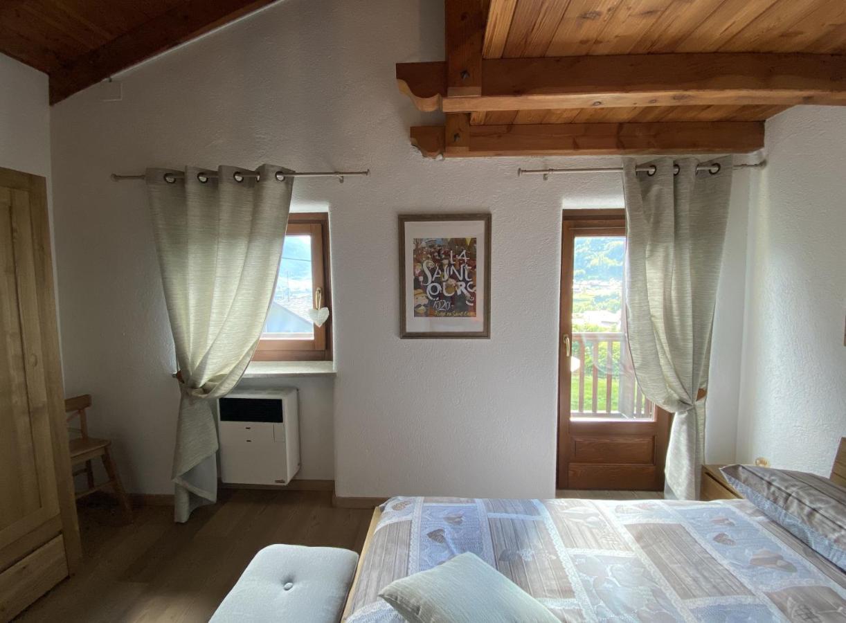 Apartmán Grenier Du Coeur Aosta Exteriér fotografie
