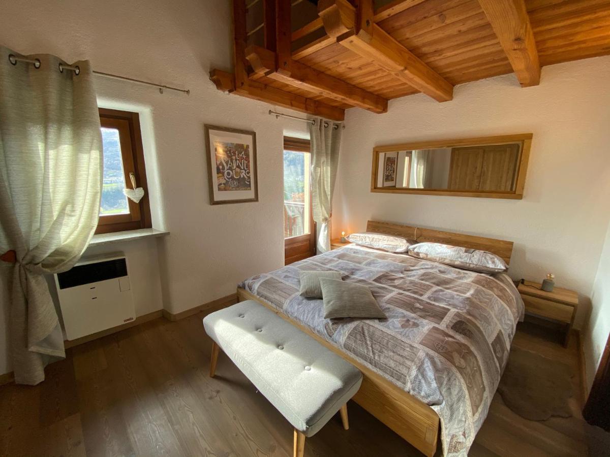 Apartmán Grenier Du Coeur Aosta Exteriér fotografie