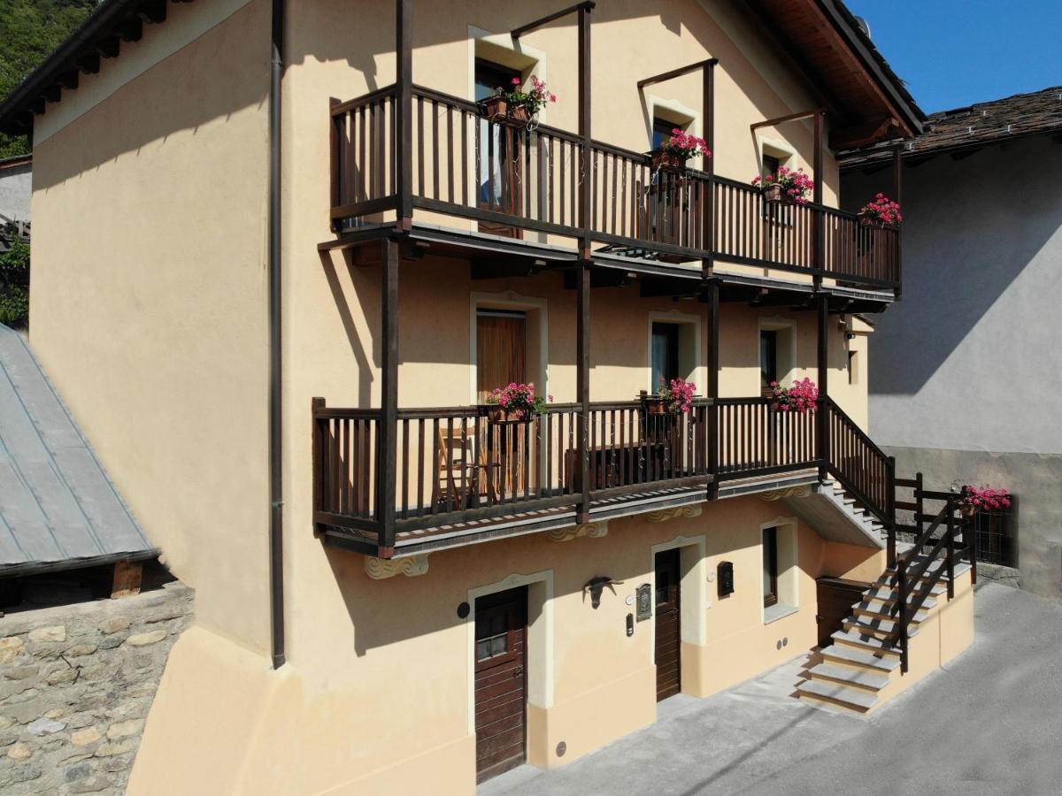 Apartmán Grenier Du Coeur Aosta Exteriér fotografie
